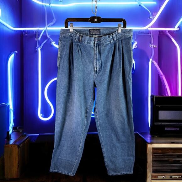 Bugle Boy VTG Men's 38x30 Medium Blue Wash Pleated Front Tapered Leg Jeans